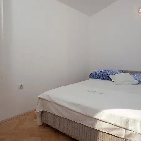 Kornelija 2