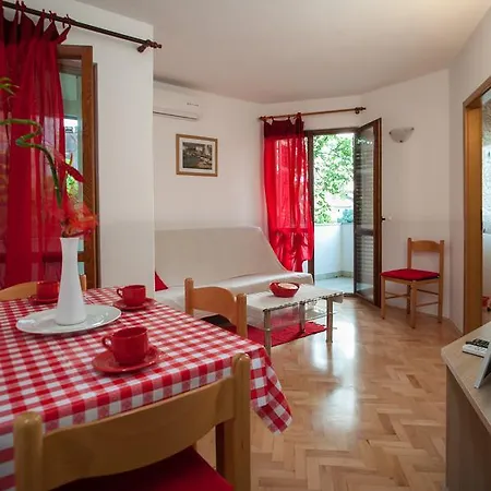 Kornelija 2 Apartamento